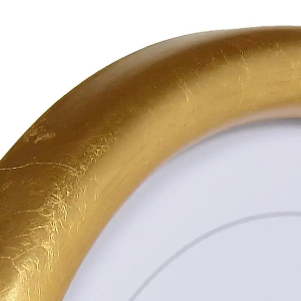Ansicht der Ecke eines Rundrahmens in der Farbe Gold