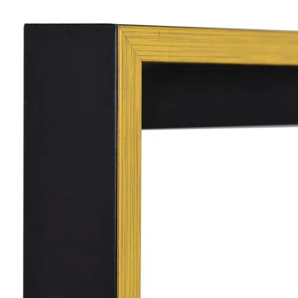 Ansicht der Ecke eines modernen, dezenten Schattenfugenrahmens in Schwarz mit Goldkante