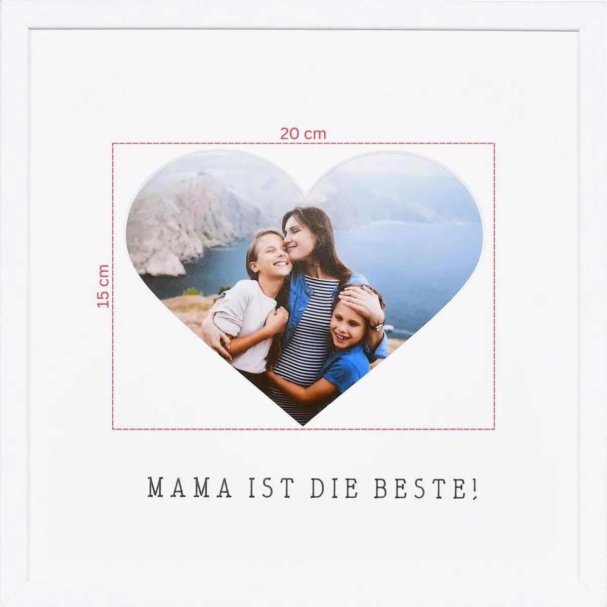 Skizze eines Fotos für ein herzförmiges Passeparpartout in weissem Bilderrahmen 30x30