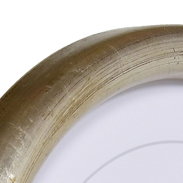 Ansicht der Ecke eines Rundrahmens in der Farbe Silber