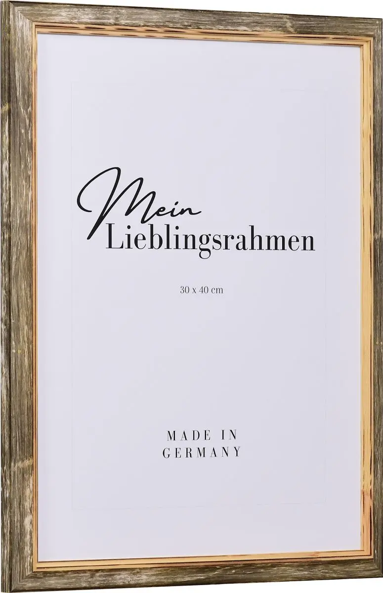 Seitenansicht eines braunen Holzrahmens mit dezent geschwungenem Massivholzprofil und abgesetzter Innenkante im Landhausstil